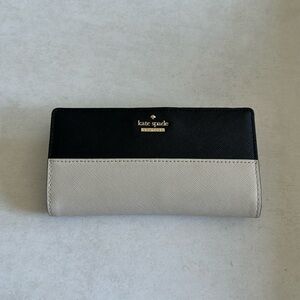 kate spade Black and Cream Colorblock Continental Wallet